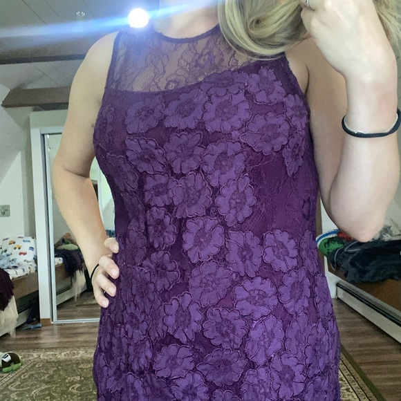 Lace dress and slip - Picture 4 of 8